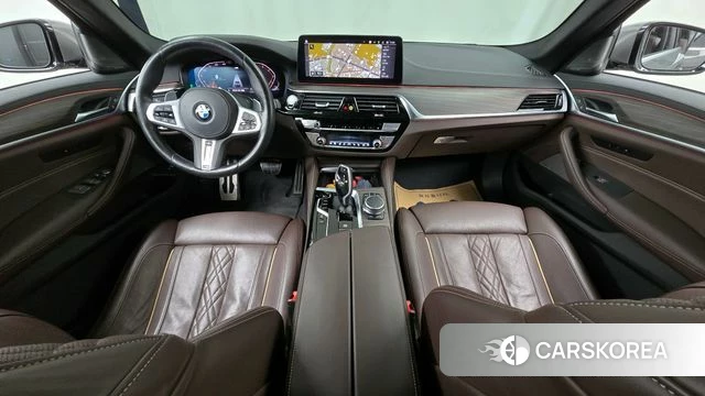 BMW 5 Series (G30) id 3813125 из Кореи 16