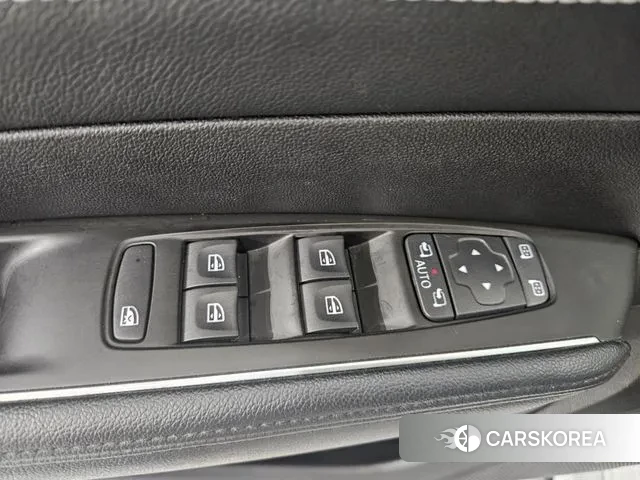 Renault Korea (Samsung) The New SM6 id 3155399 из Кореи 7