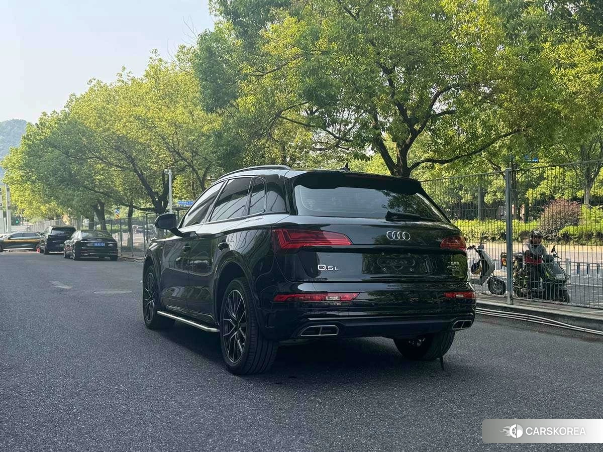 Audi Q5L id 4405735 из Китая 12