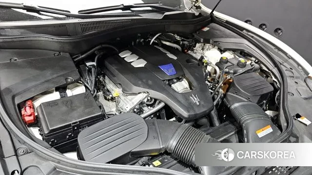 Maserati Levante id 3008899 из Кореи 16