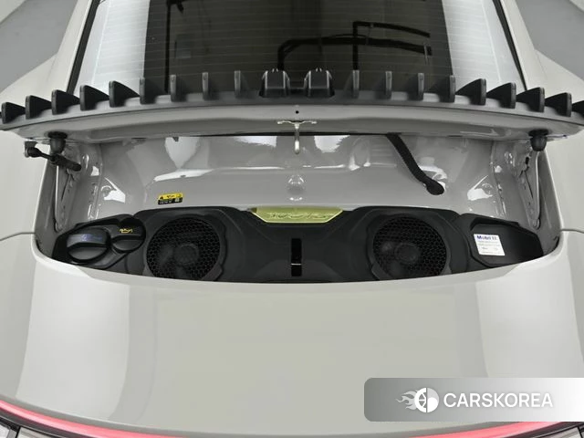 Porsche 911(992) id 4686692 из Кореи 16
