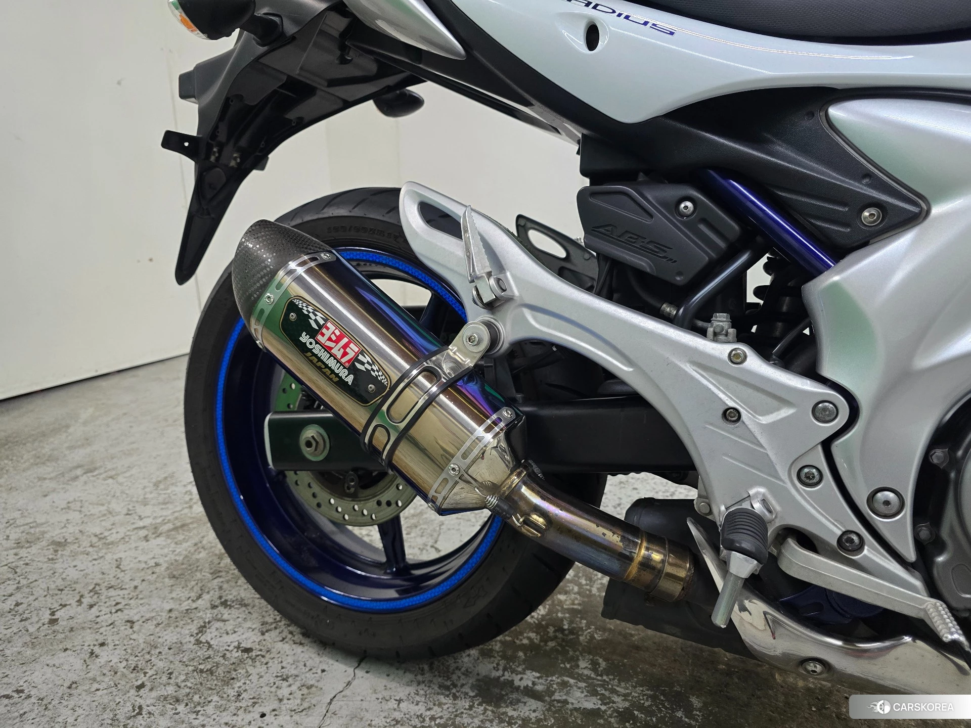 Suzuki GLADIUS 400 ABS id 4192832 из Японии 26