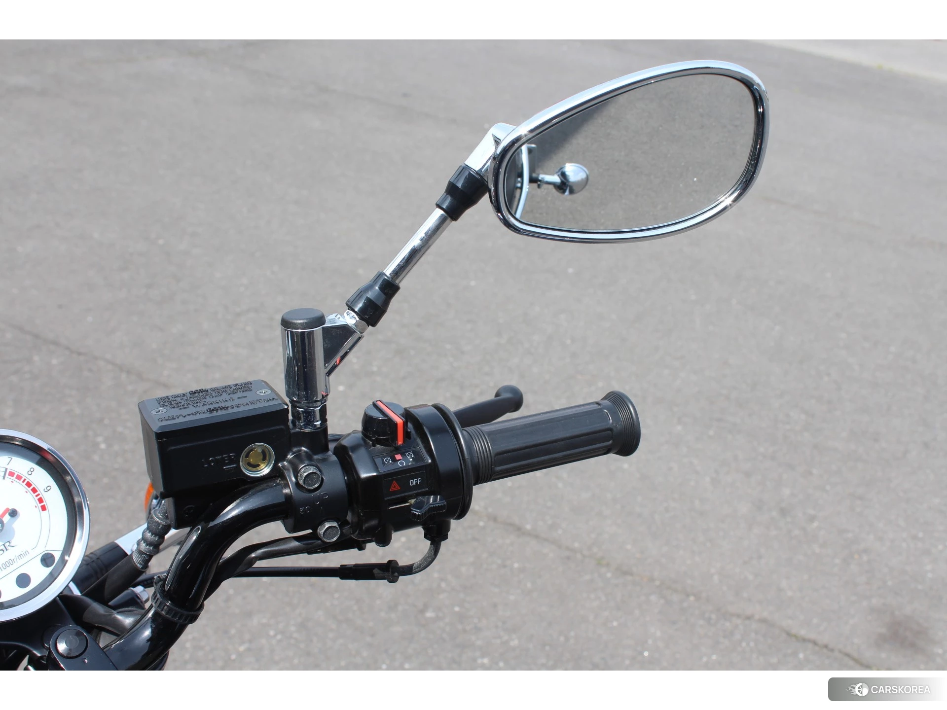 Yamaha SR 400 id 3946406 из Японии 27