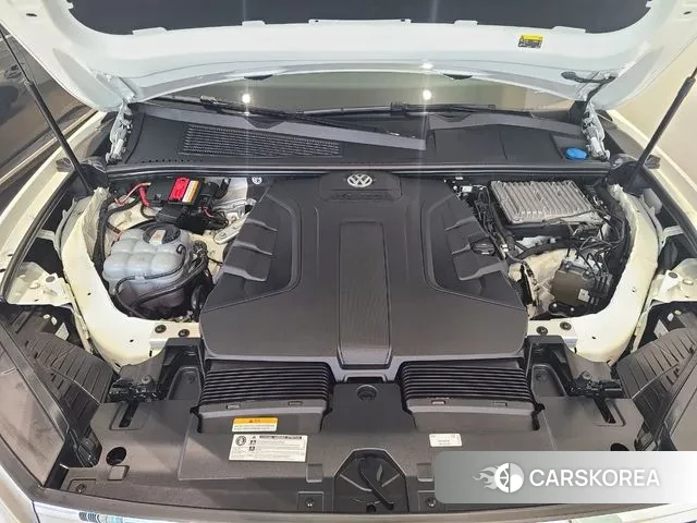 Volkswagen Touareg 3rd generation id 3036854 из Кореи 16