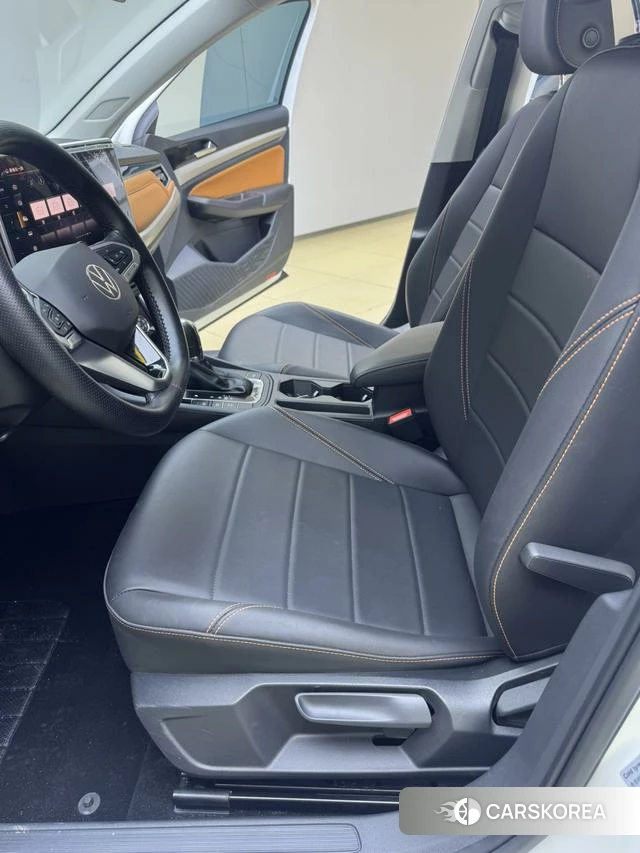 Volkswagen Bora id 4256947 из Китая 21