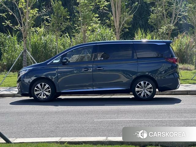 GAC Trumpchi Trumpchi M8 id 3869768 из Китая 22