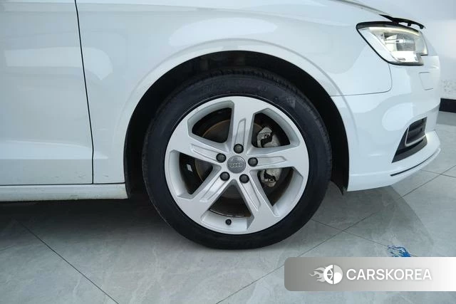 Audi A3 id 3909136 из Китая 13