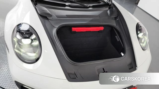 Porsche 911(992) id 3865214 из Кореи 16