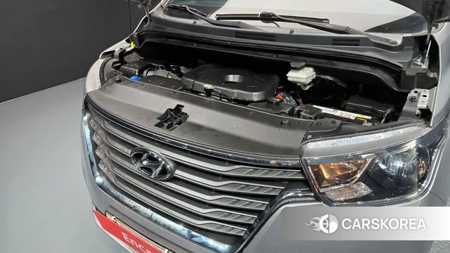 Hyundai The New Grand Starex id 3171619 из Кореи 16