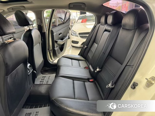 Nissan Xuan Yi id 4220539 из Китая 24