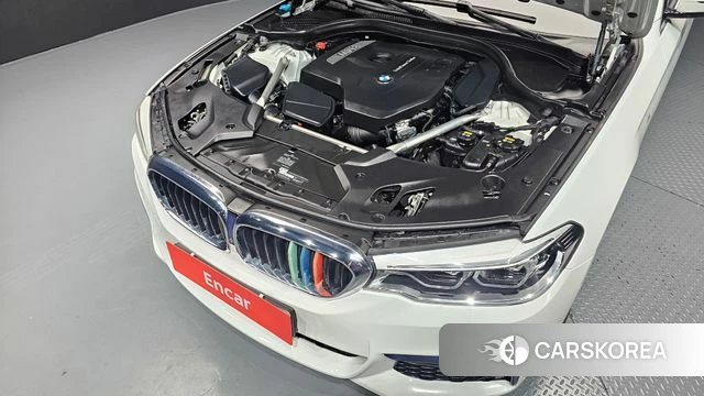 BMW 5 Series (G30) id 4776045 из Кореи 31
