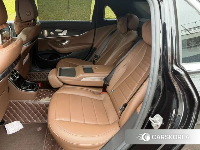 Mercedes-Benz E-class id 4335321 из Китая 10
