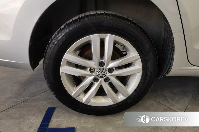 Volkswagen Jetta id 4208147 из Китая 13