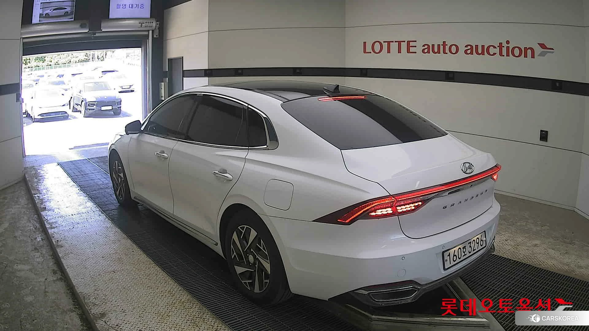 Hyundai Grandeur Hybrid id 4296755 из Кореи 34