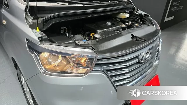 Hyundai The New Grand Starex id 3324819 из Кореи 16