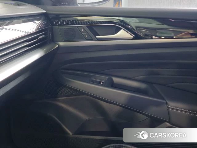 Volkswagen Passat id 4238590 из Китая 24