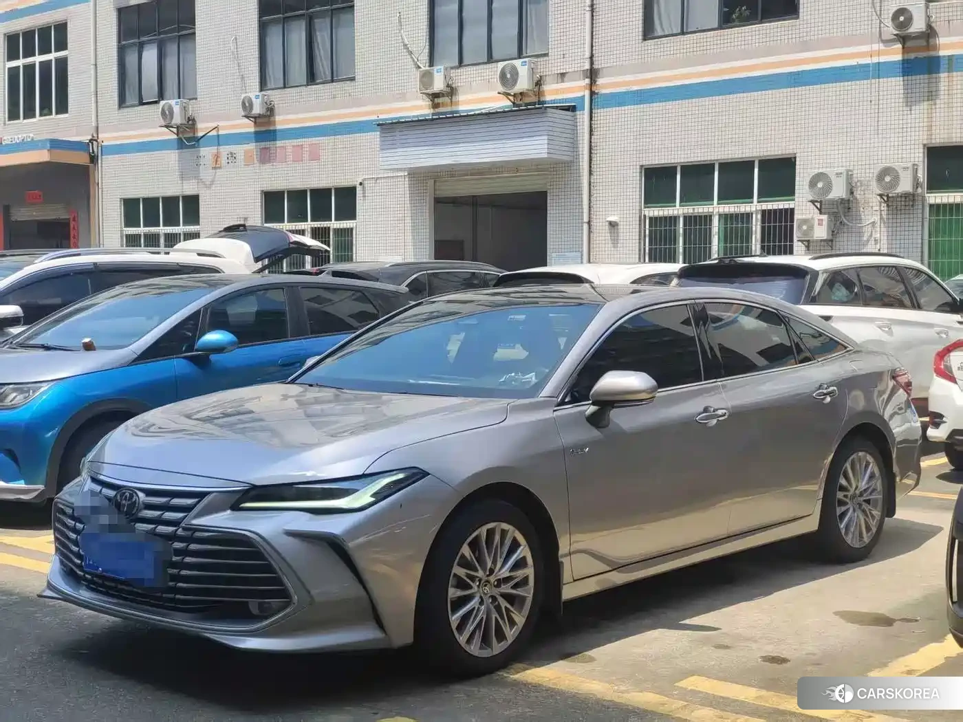 Toyota Avalon 2024 Silver/gray из Китая, фото 6