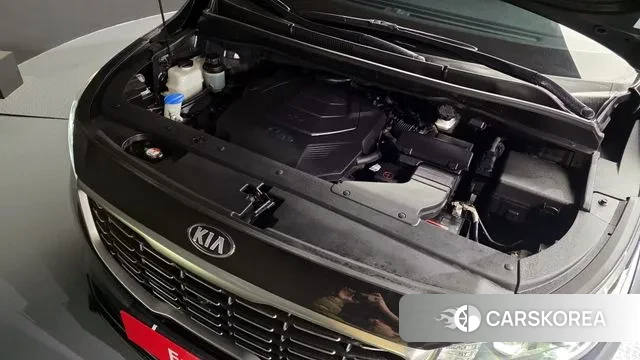 Kia The New Carnival id 3552376 из Кореи 16