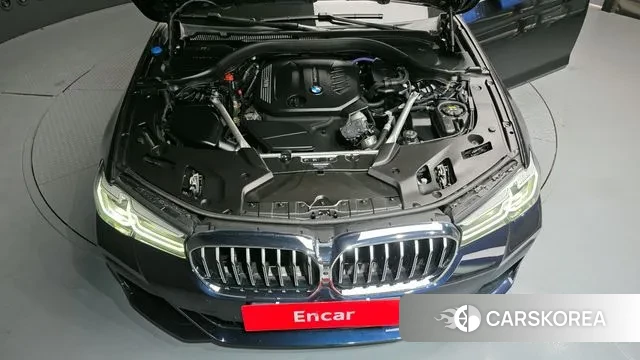 BMW 5 Series (G30) id 3058195 из Кореи 16