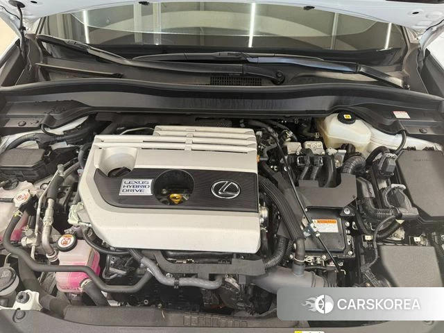 Lexus UX250h id 3924156 из Кореи 12