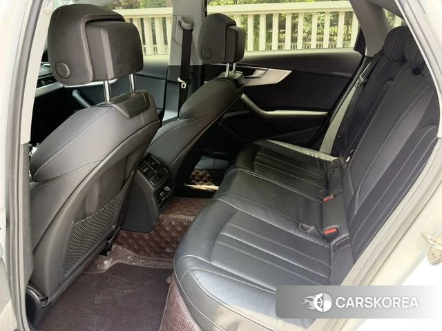 Audi A4L 2022 Белый из Китая, фото 6