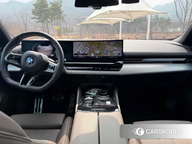 BMW 5 Series (G60) id 3758120 из Кореи 16