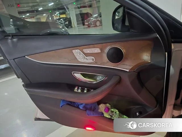 Mercedes-Benz E-Class W213 id 3692924 из Кореи 10