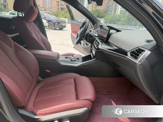 BMW 3 series 2024 Черный из Китая, фото 6