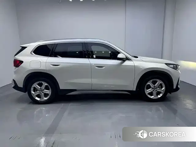 BMW iX1 id 4629059 из Китая 14
