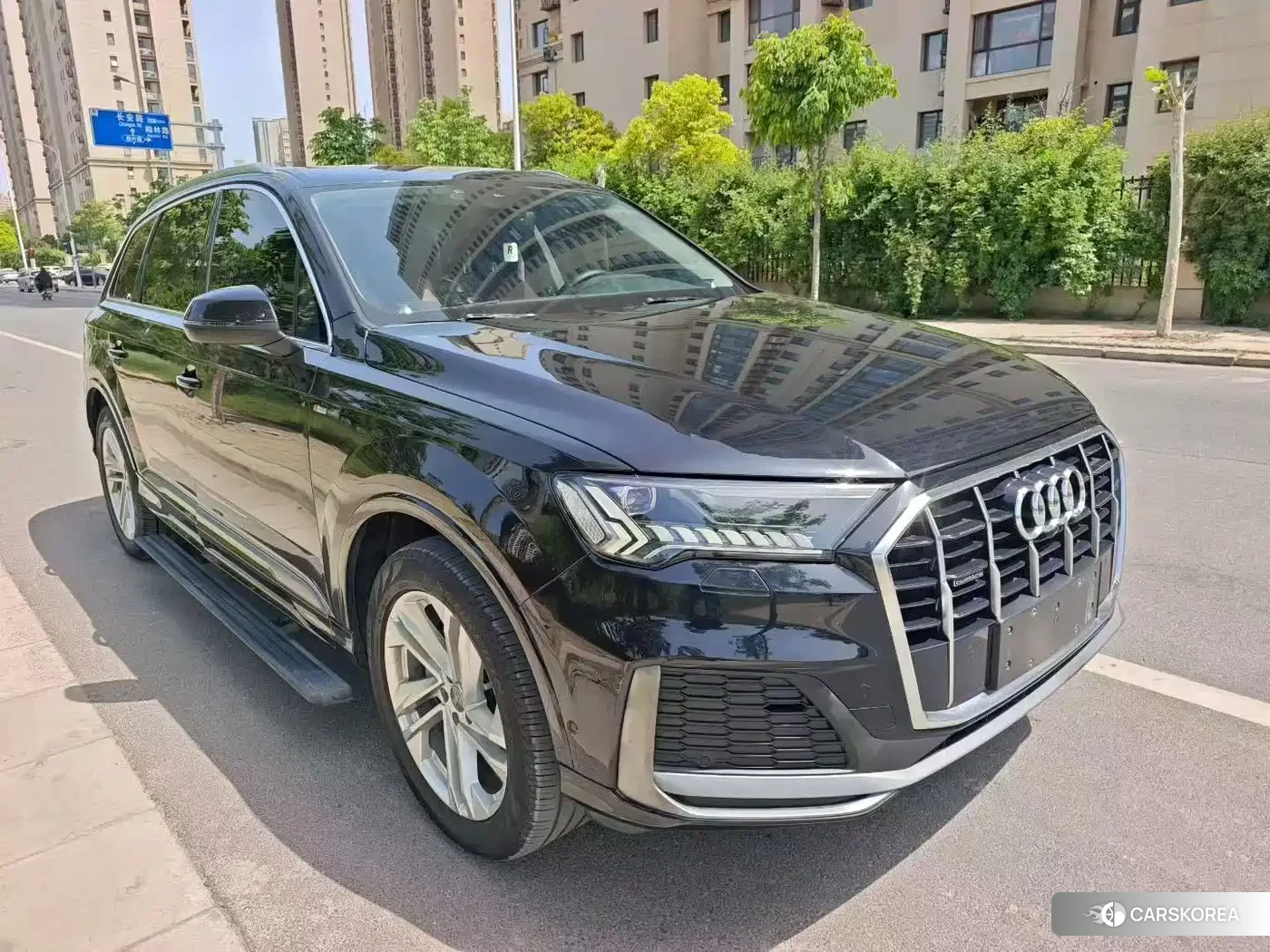 Audi Q7 2021 Черный из Китая, фото 6