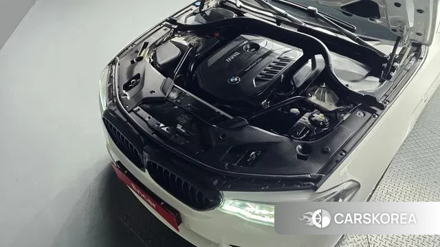 BMW 5 Series (G30) id 3455167 из Кореи 16