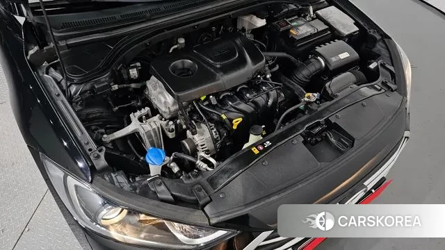 Hyundai Avante AD id 3066069 из Кореи 16