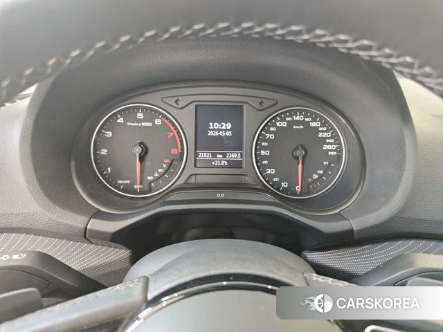 Audi Q2L 2024 Черный из Китая, фото 6