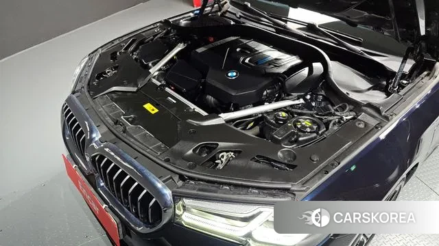 BMW 5 Series (G30) id 3601313 из Кореи 16