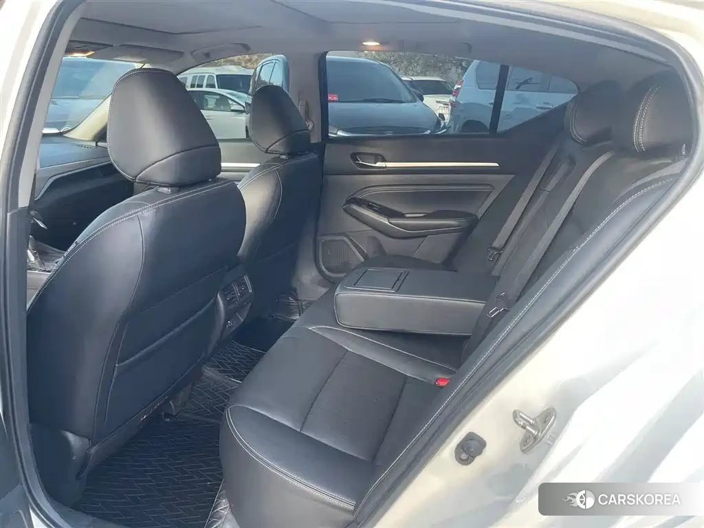 Nissan Altima 2022 Белый из Китая, фото 6