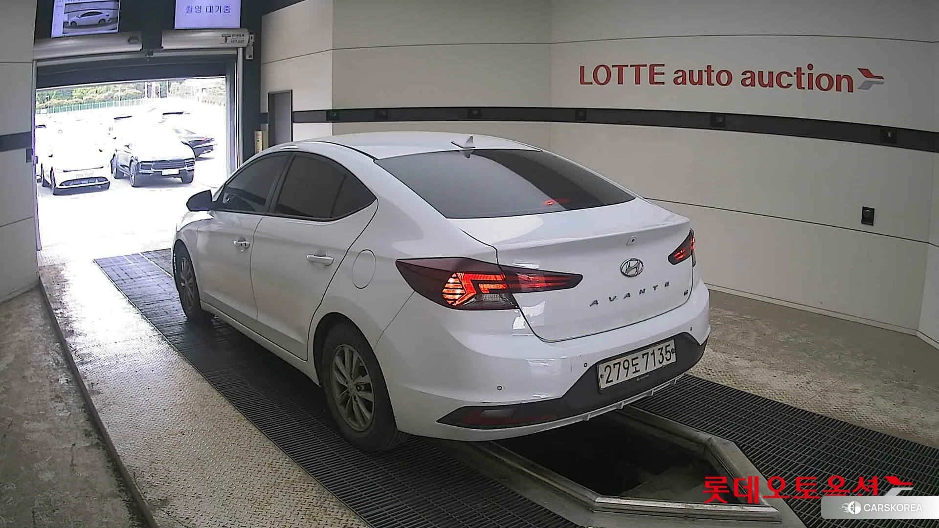 Hyundai Avante id 4289354 из Кореи 34