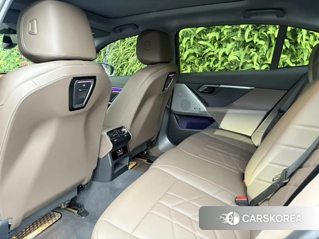 BMW 5 series id 4265528 из Китая 10