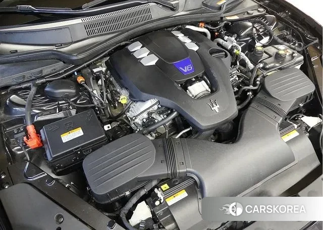 Maserati Quattroporte id 3467526 из Кореи 16