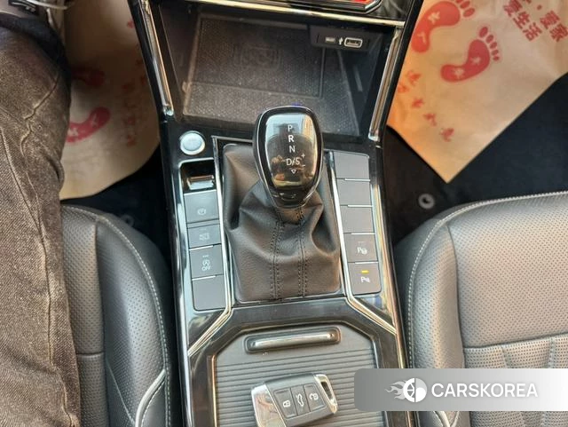 Volkswagen Passat id 4297284 из Китая 12