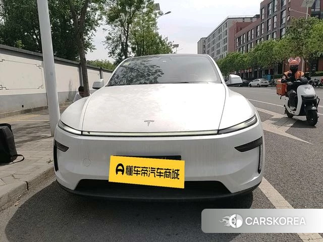Tesla Model Y 2026 Белый из Китая, фото 6