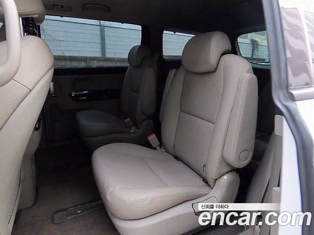 Kia The New Carnival id 2320177 из Кореи 16