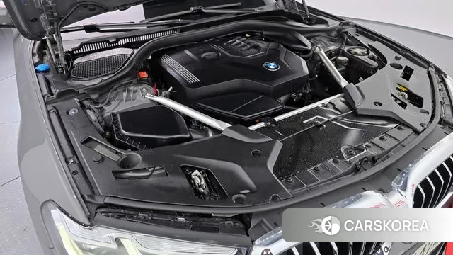 BMW 5 Series (G30) id 3366885 из Кореи 16