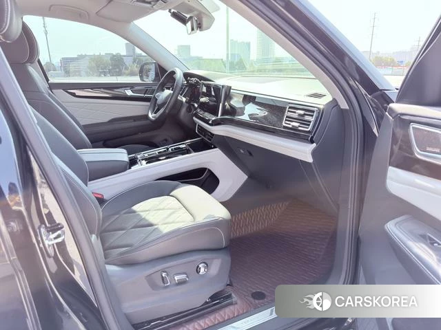 Volkswagen Tourang 2023 Черный из Китая, фото 6