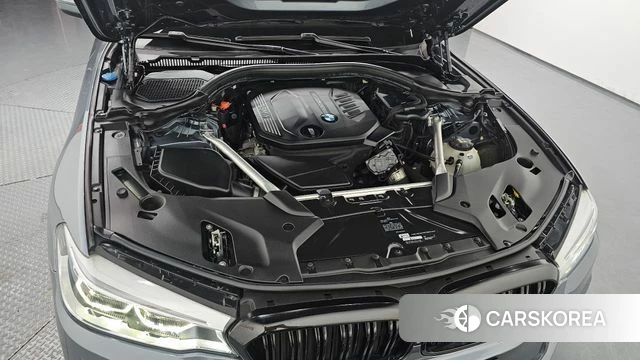 BMW 5 Series (G30) id 3924669 из Кореи 16