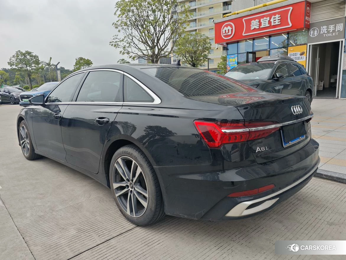 Audi A6L 2023 Черный из Китая, фото 6