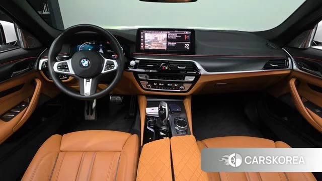BMW 5 Series (G30) id 4361057 из Кореи 29