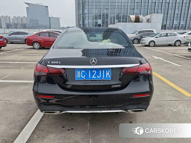 Mercedes-Benz E-class 2022 Черный из Китая, фото 6