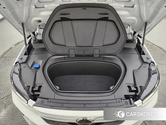 Volvo C40 Richards id 3021702 из Кореи 15