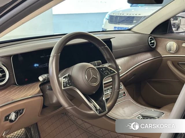 Mercedes-Benz E-class id 4264949 из Китая 12