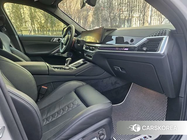 BMW X6 M id 4208433 из Китая 19